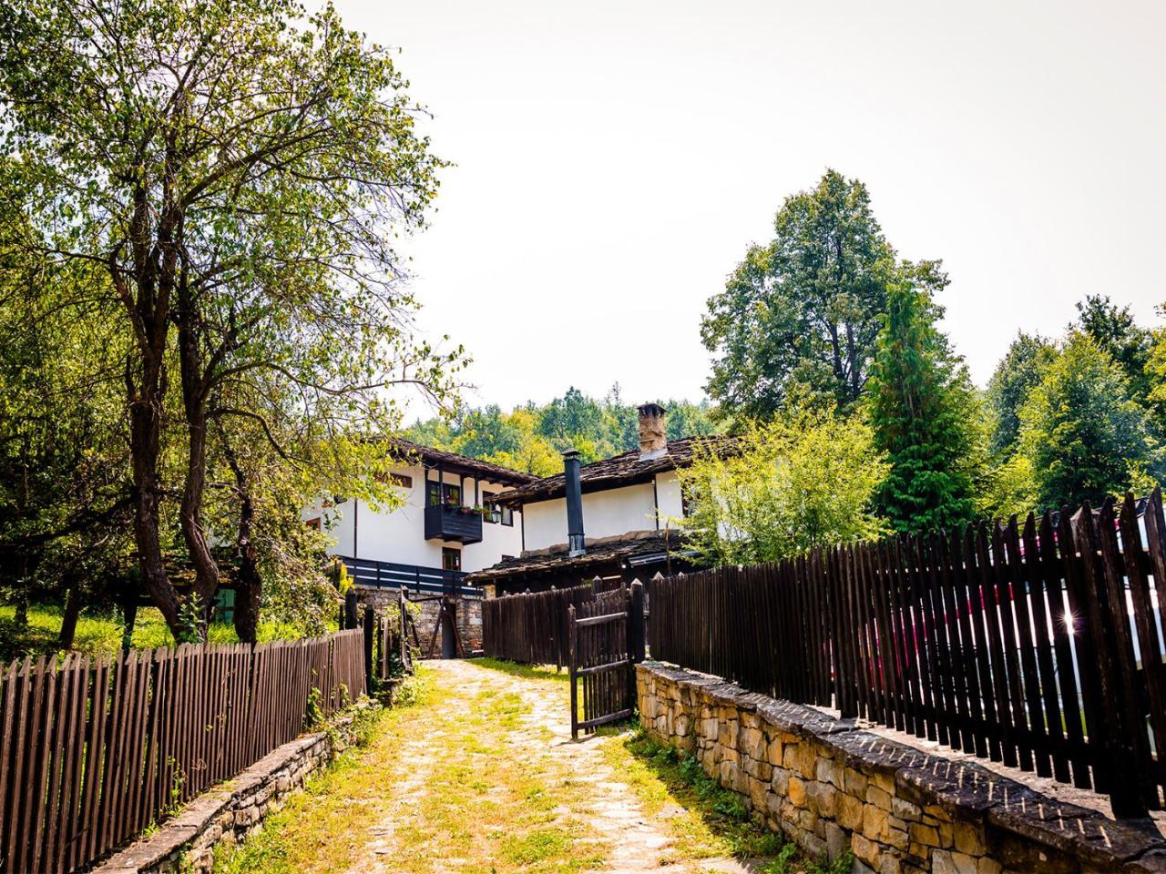 Strannopriemnitsa Guest House Bozhentsi Exterior foto