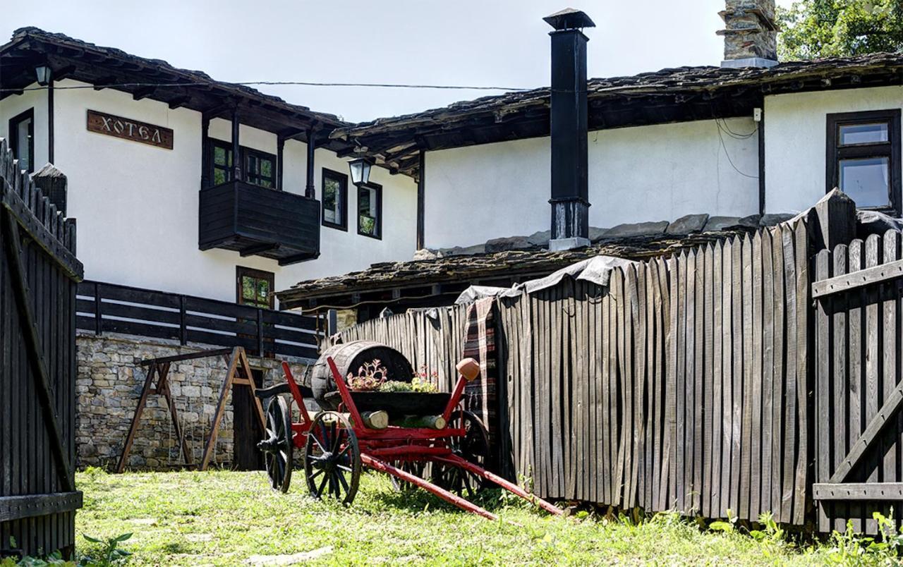 Strannopriemnitsa Guest House Bozhentsi Exterior foto